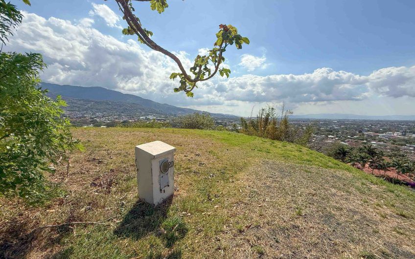 Lote de 800 m2 con full vistas x Santa Ana Country Club