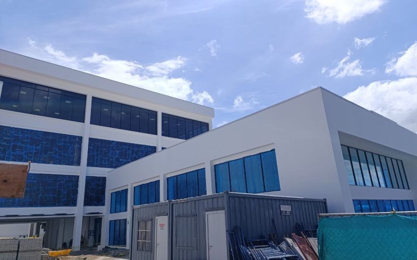 Edificio de 1.575 m2 para comercio u oficinas en San Rafael Escazú