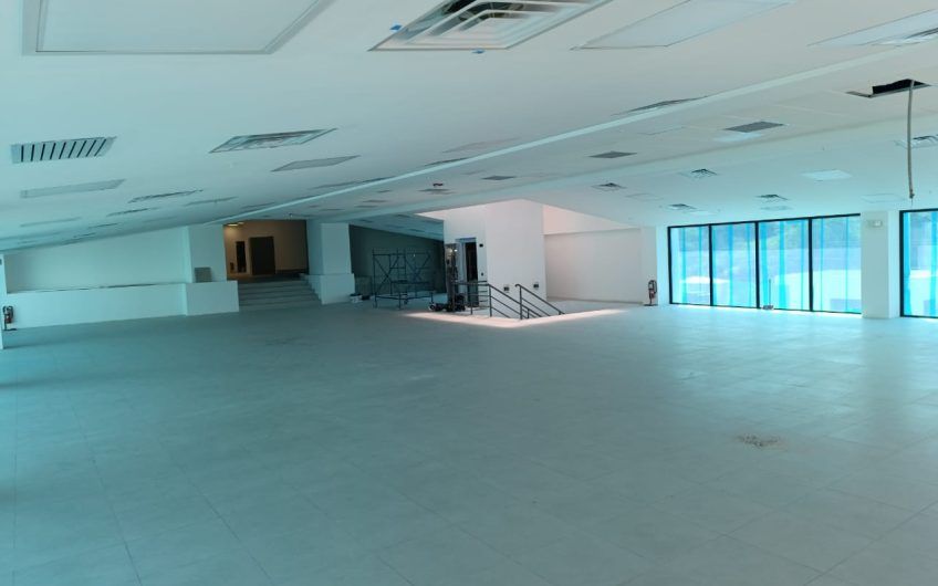 Edificio de 1.575 m2 para comercio u oficinas en San Rafael Escazú