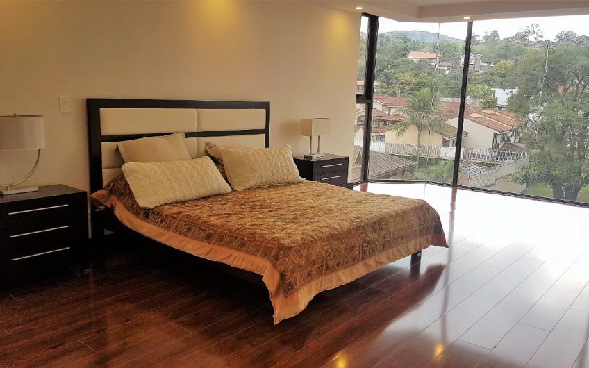 Apartamento de 220 m2 con vista en Bello Horizonte Escazú