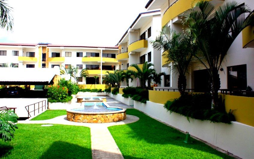 Avalon Santa Ana Centro! Apartamento amueblado con balcón