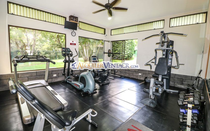 Avalon Santa Ana Centro! Apartamento amueblado con balcón