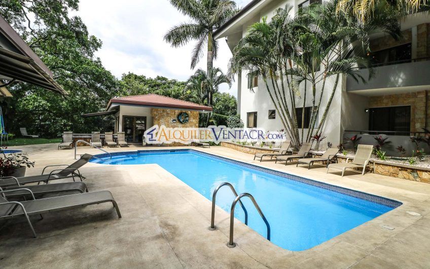 Avalon Santa Ana Centro! Apartamento amueblado con balcón