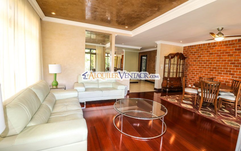 Apartamento de 3 habit. con vista x Country Club San Rafael Escazú