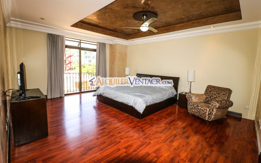 Apartamento de 3 habit. con vista x Country Club San Rafael Escazú