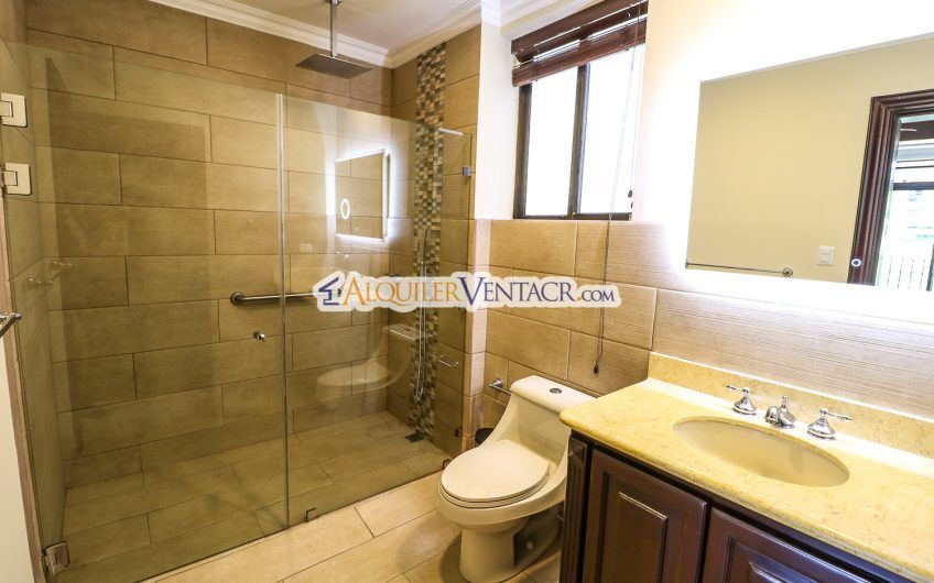 Apartamento de 3 habit. con vista x Country Club San Rafael Escazú