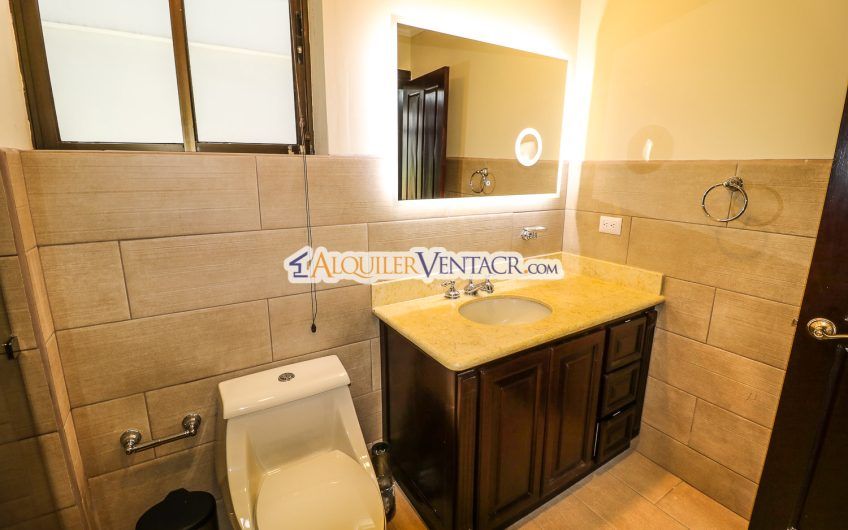 Apartamento de 3 habit. con vista x Country Club San Rafael Escazú