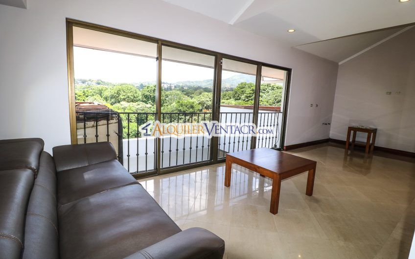 Penthouse amueblado de 302 m2 con vista x Country Club San Rafael Escazú