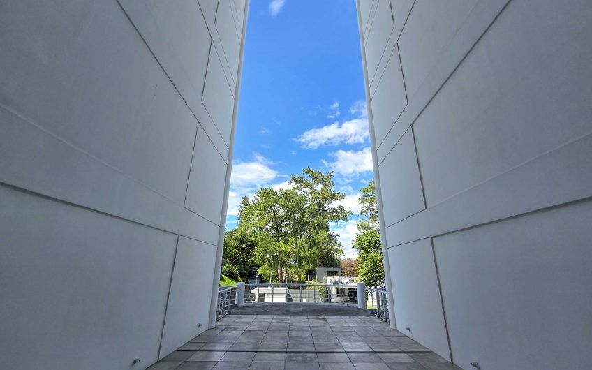 Apartamento en 1er nivel con terraza grande en Bello Horizonte Escazú