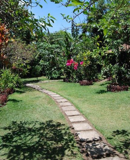 Apartamento amueblado / piscina y áreas verdes en San Rafael Escazú