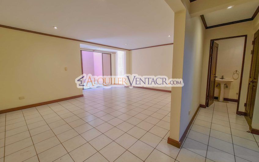 Condo de 3 habit.+ sala tv en San Antonio de Escazú