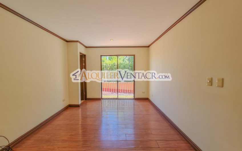 Condo de 3 habit.+ sala tv en San Antonio de Escazú