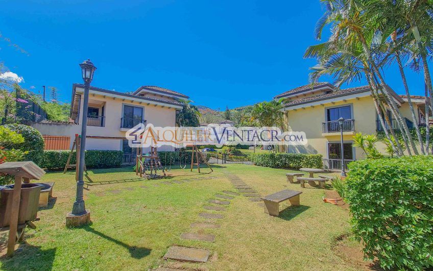 Condo de 3 habit.+ sala tv en San Antonio de Escazú