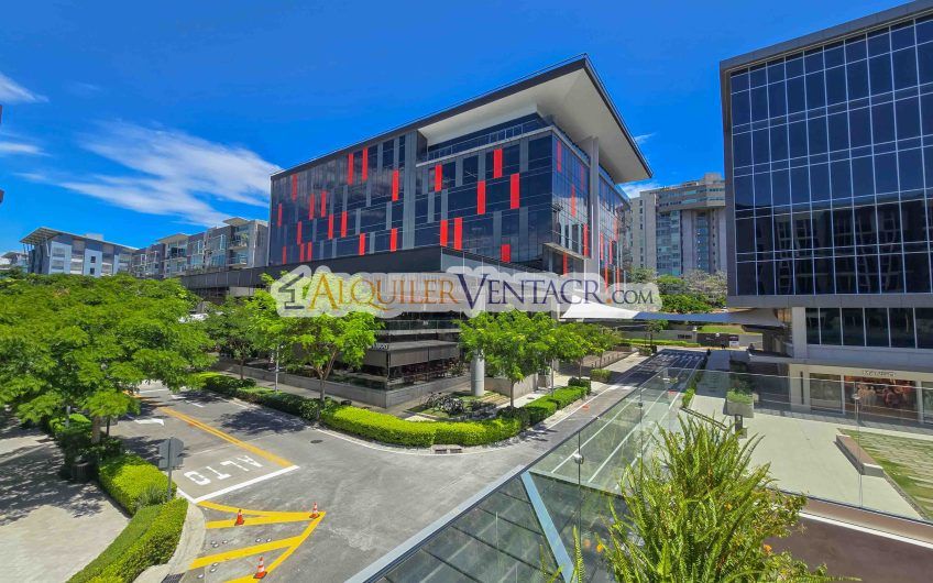 Avenida Escazú! Apartamento con línea blanca y balcón