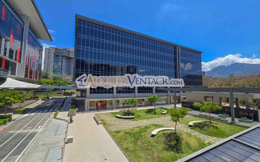 Avenida Escazú! Apartamento con línea blanca y balcón