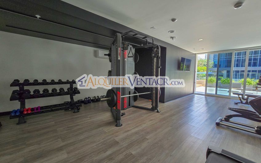 Avenida Escazú! Apartamento con línea blanca y balcón