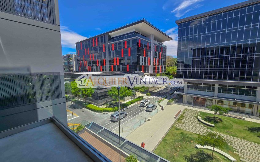 Avenida Escazú! Apartamento con línea blanca y balcón