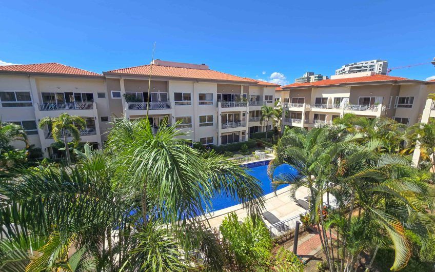 Apartamento amueblado de 3 habit. con terraza en San Rafael Escazú