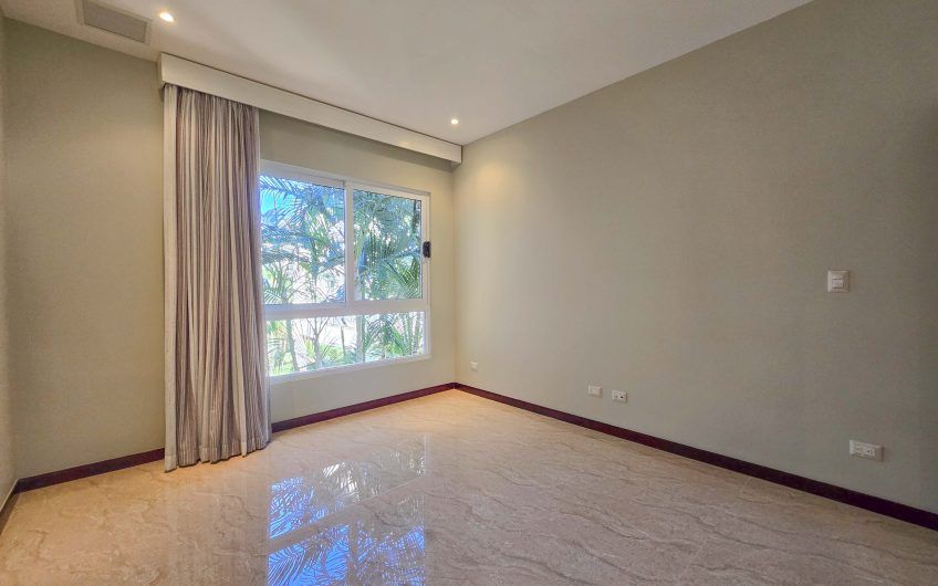 Apartamento de 3 habit. con terraza en San Rafael Escazú