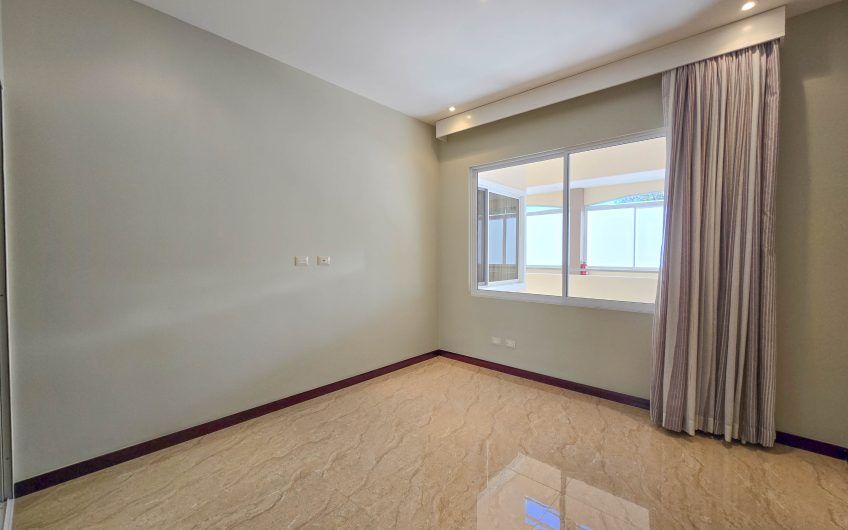 Apartamento de 3 habit. con terraza en San Rafael Escazú
