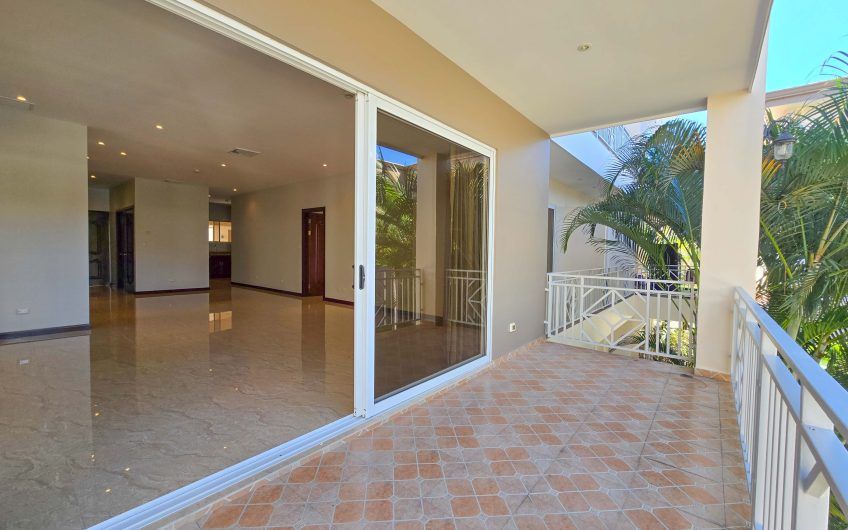 Apartamento de 3 habit. con terraza en San Rafael Escazú