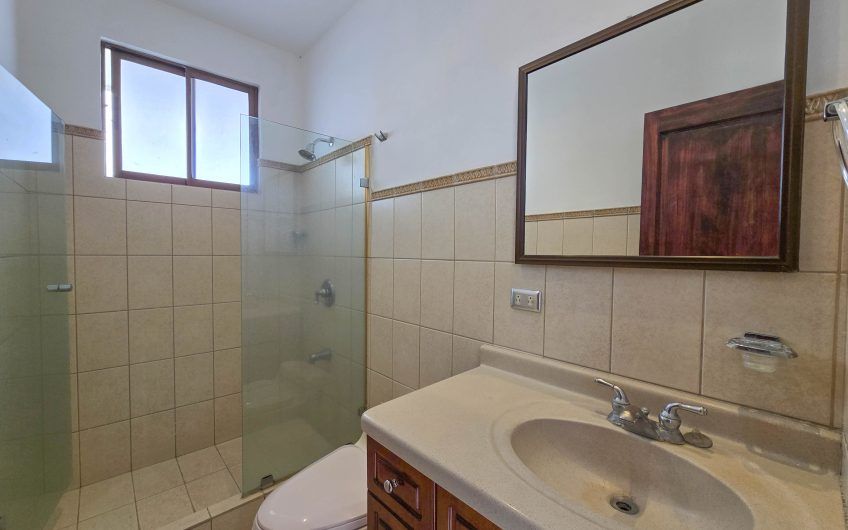 Condo de 240 m2 de 3 habit. y con terrazas en Santa Ana Centro