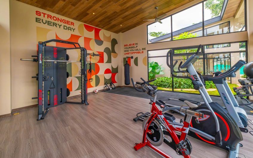 Para estrenar! Condo con jardín y línea blanca en Santa Ana Urbano