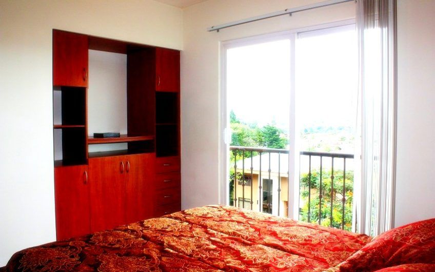 Apartamento de 2 habit. con vista en Bello Horizonte Escazú