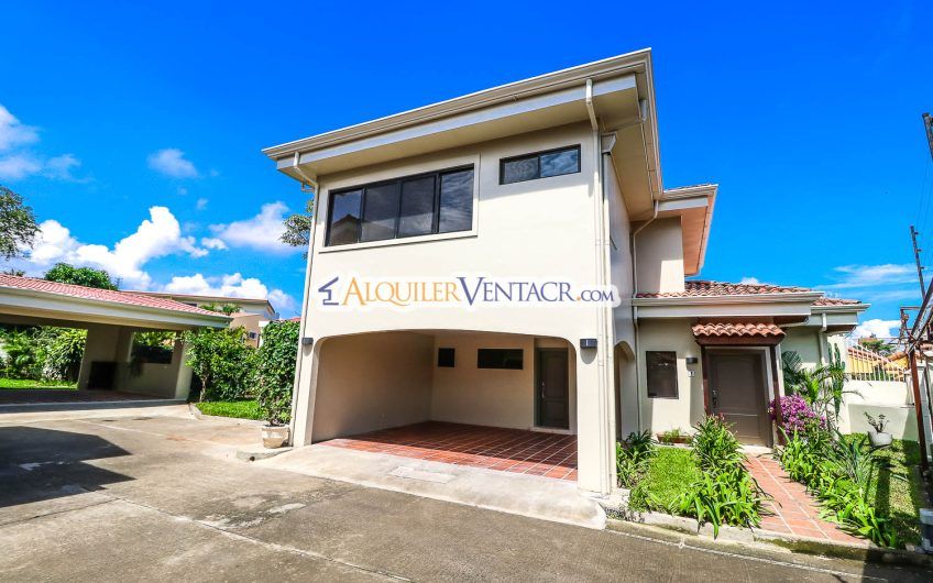 Condo de 3 habit. con jardín x Distrito 4 Guachipelín Escazú