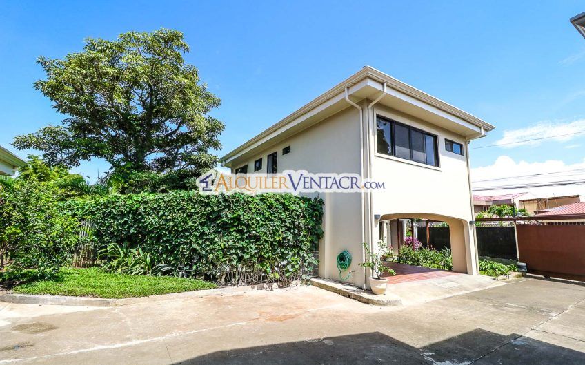 Condo de 3 habit. con jardín x Distrito 4 Guachipelín Escazú