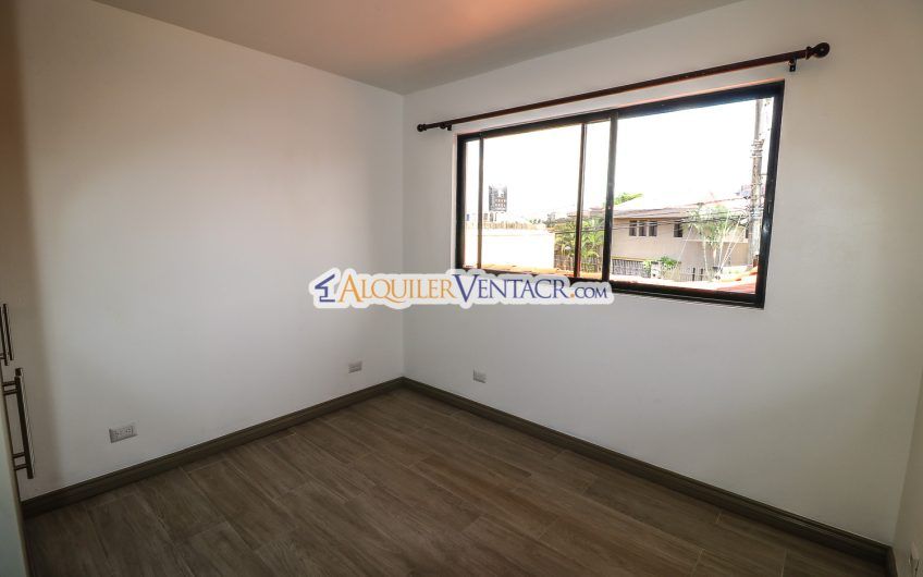 Condo de 3 habit. con jardín x Distrito 4 Guachipelín Escazú