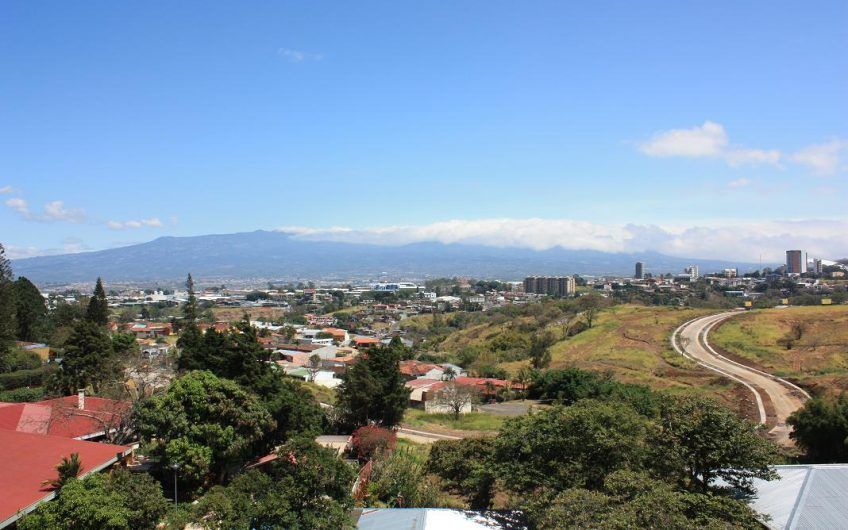 Apartamento de 2 habit. con vista en Bello Horizonte Escazú