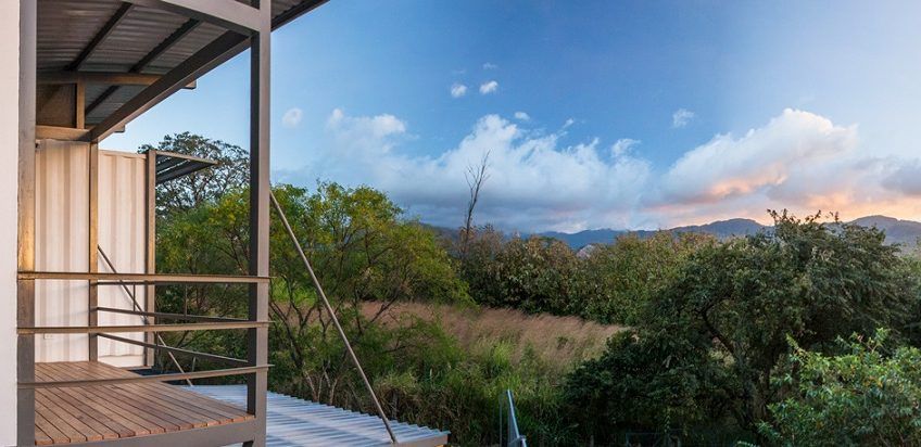 Condominio Minimalista en Alquiler en Lindora Santa Ana / Vista a la Montaña / Línea Blanca