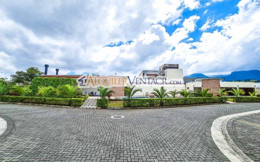 Alquiler Condominio Moderno en Bello Horizonte Escazú | 1 Planta | 2 Hab | Piscina | Seguridad 24/7