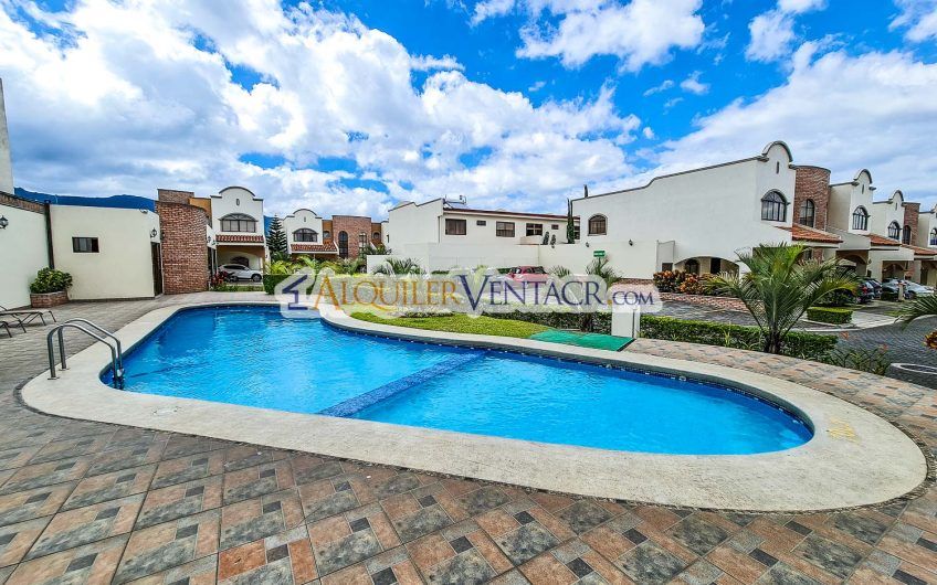 Alquiler Condominio Moderno en Bello Horizonte Escazú | 1 Planta | 2 Hab | Piscina | Seguridad 24/7