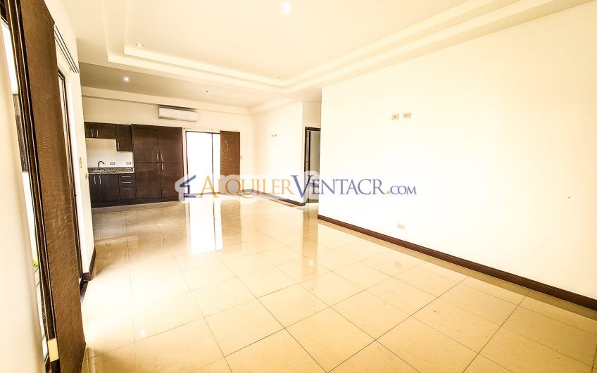 Alquiler Condominio Moderno en Bello Horizonte Escazú | 1 Planta | 2 Hab | Piscina | Seguridad 24/7