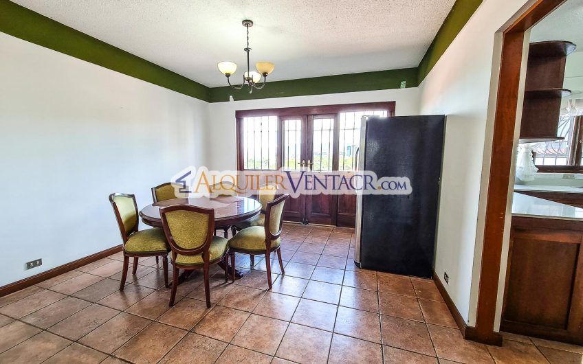 Apartamento con vista de 3 habit.+ de servicio Bello Horizonte Escazú