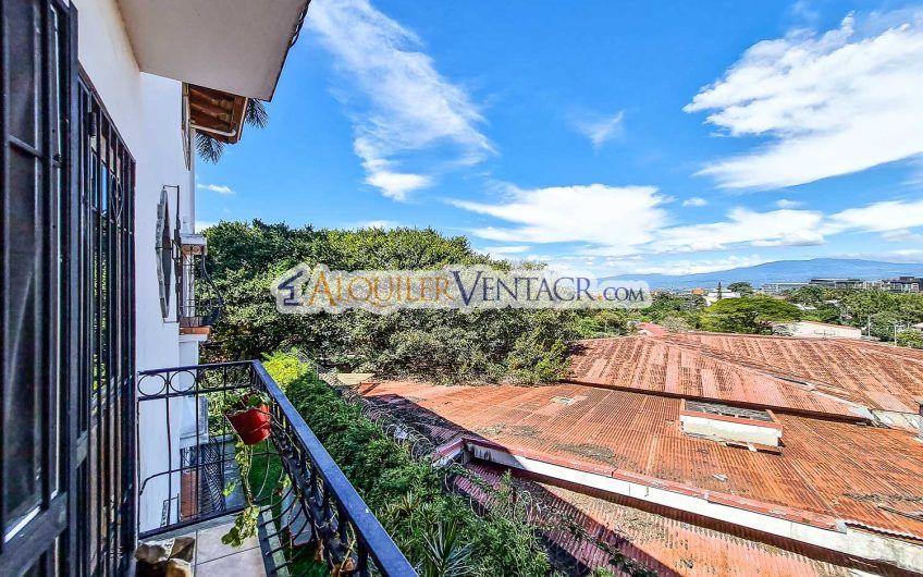 Apartamento con vista de 3 habit.+ de servicio Bello Horizonte Escazú