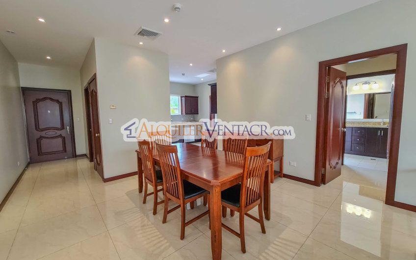 Lujoso apartamento amueblado de 2 habit. en San Rafael Escazú