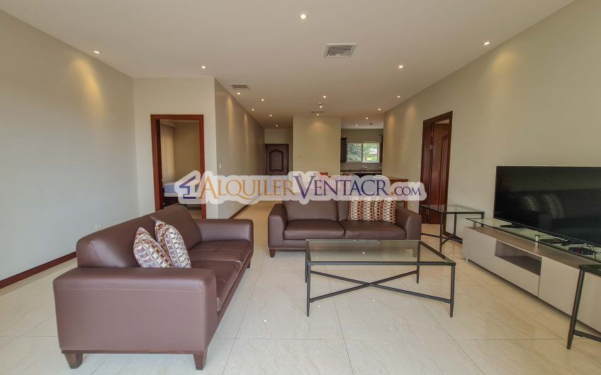 Lujoso apartamento amueblado de 2 habit. en San Rafael Escazú