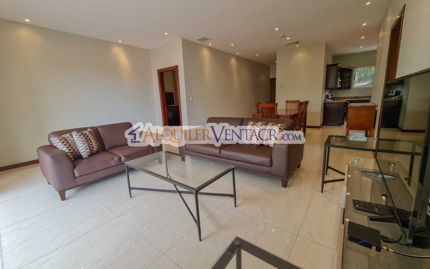 Lujoso apartamento amueblado de 2 habit. en San Rafael Escazú