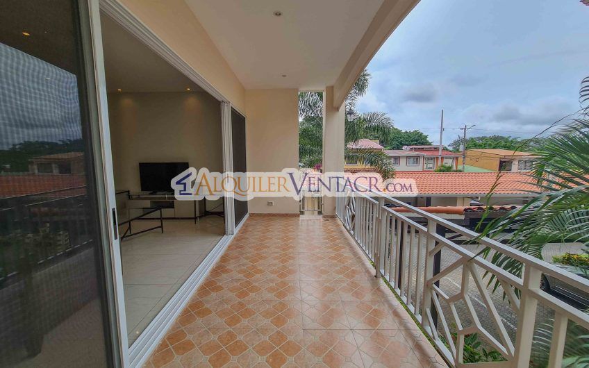 Lujoso apartamento amueblado de 2 habit. en San Rafael Escazú