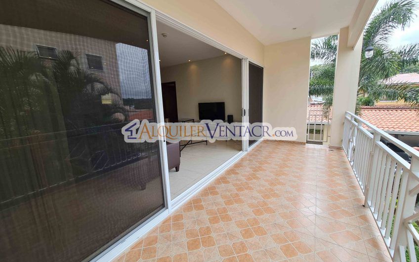 Lujoso apartamento amueblado de 2 habit. en San Rafael Escazú