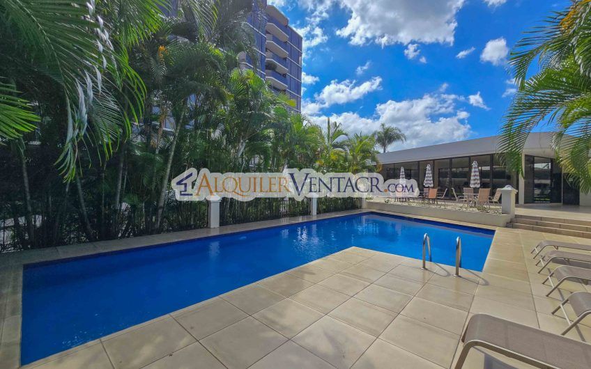 Apartamento de 3 habit. de 300 m2 y vista en Bello Horizonte Escazú