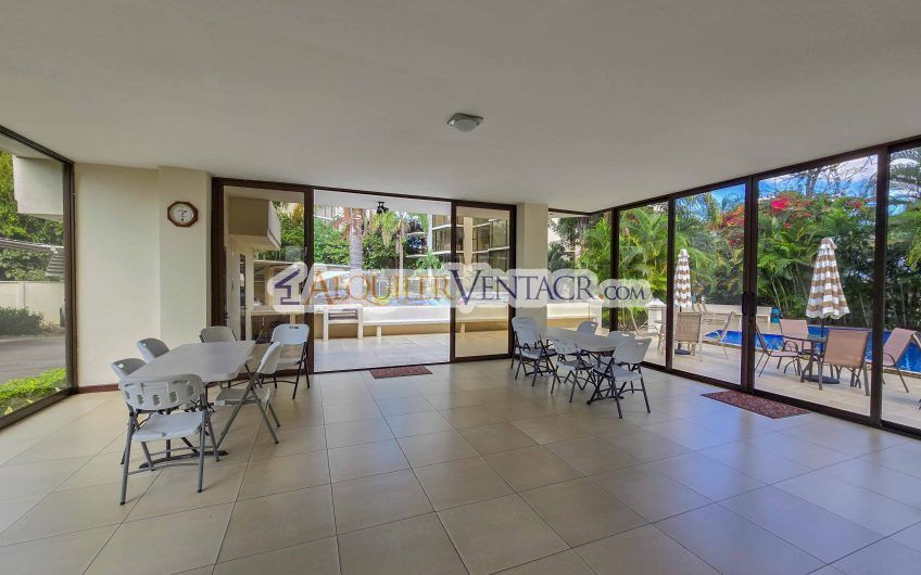 Apartamento de 3 habit. de 300 m2 y vista en Bello Horizonte Escazú