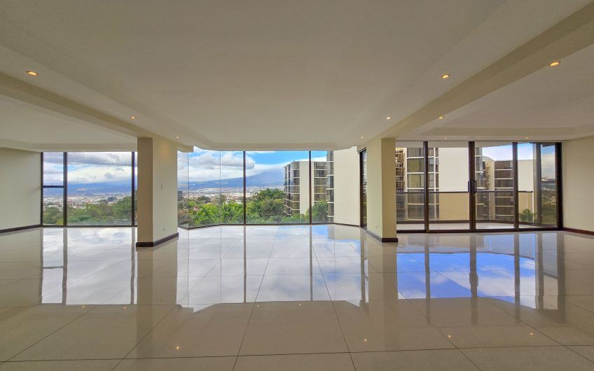 Apartamento de 330 m2 con full vista en Bello Horizonte Escazú