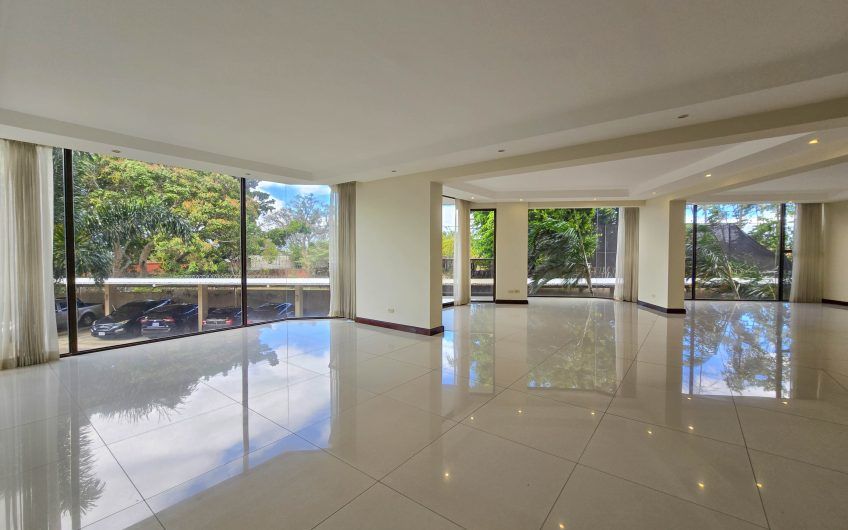 Lujoso apartamento de 315 m2 en Bello Horizonte Escazú