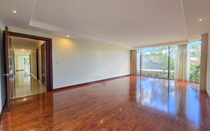 Lujoso apartamento de 315 m2 en Bello Horizonte Escazú