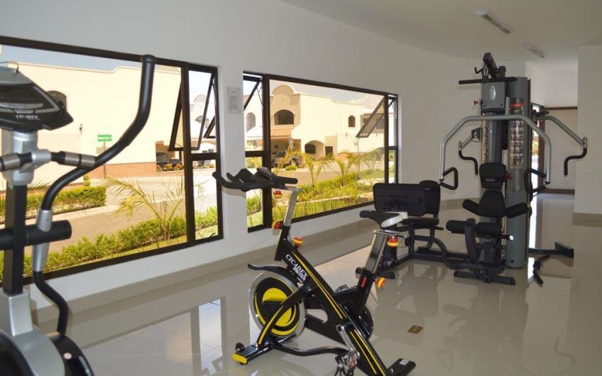 Alquiler Condominio Moderno en Bello Horizonte Escazú | 1 Planta | 2 Hab | Piscina | Seguridad 24/7