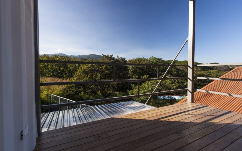 Condominio Minimalista en Alquiler en Lindora Santa Ana / Vista a la Montaña / Línea Blanca